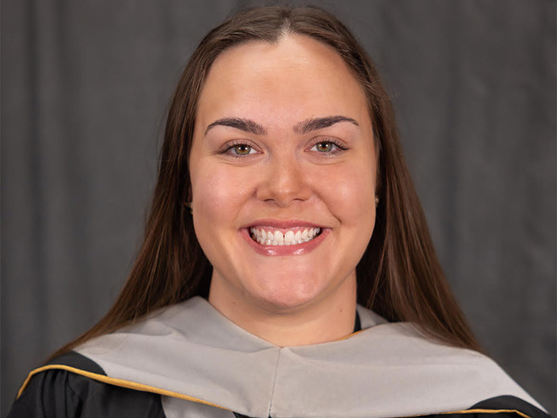 Dr. Ashlyn Dotson, Veterinarian, Graduation College of Veterinary Medicine, University of Missouri