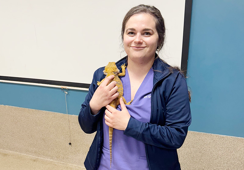 Dr Molly O'Brian, Reptile and Exotics Veterinarian, with a lizard at Blue Springs Animal Hospital Dr Molly O'Brian, Reptile and Exotics Veterinarian, with a lizard at Blue Springs Animal Hospital